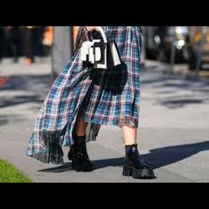 Howler Steve Madden booties